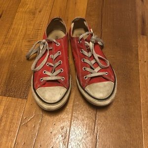 Converse  size 3